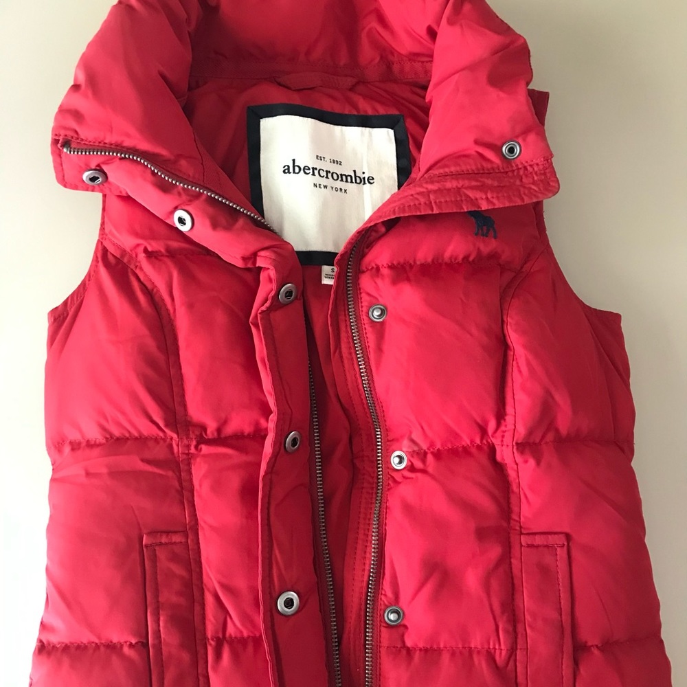 Abercrombie Girls Red Puffer Vest/Jacket Sz S